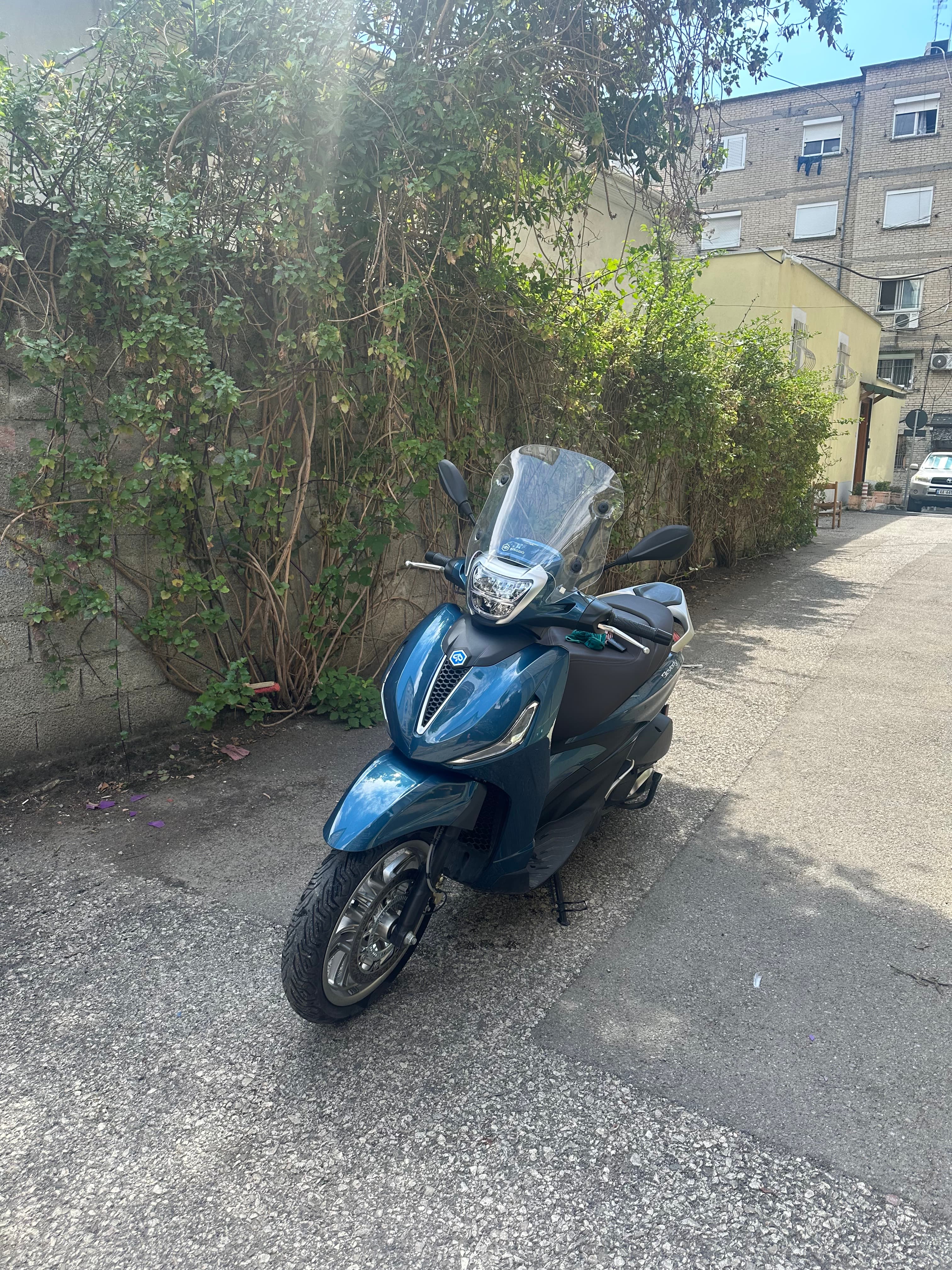 Piaggio Beverly 2024 Në shitje
