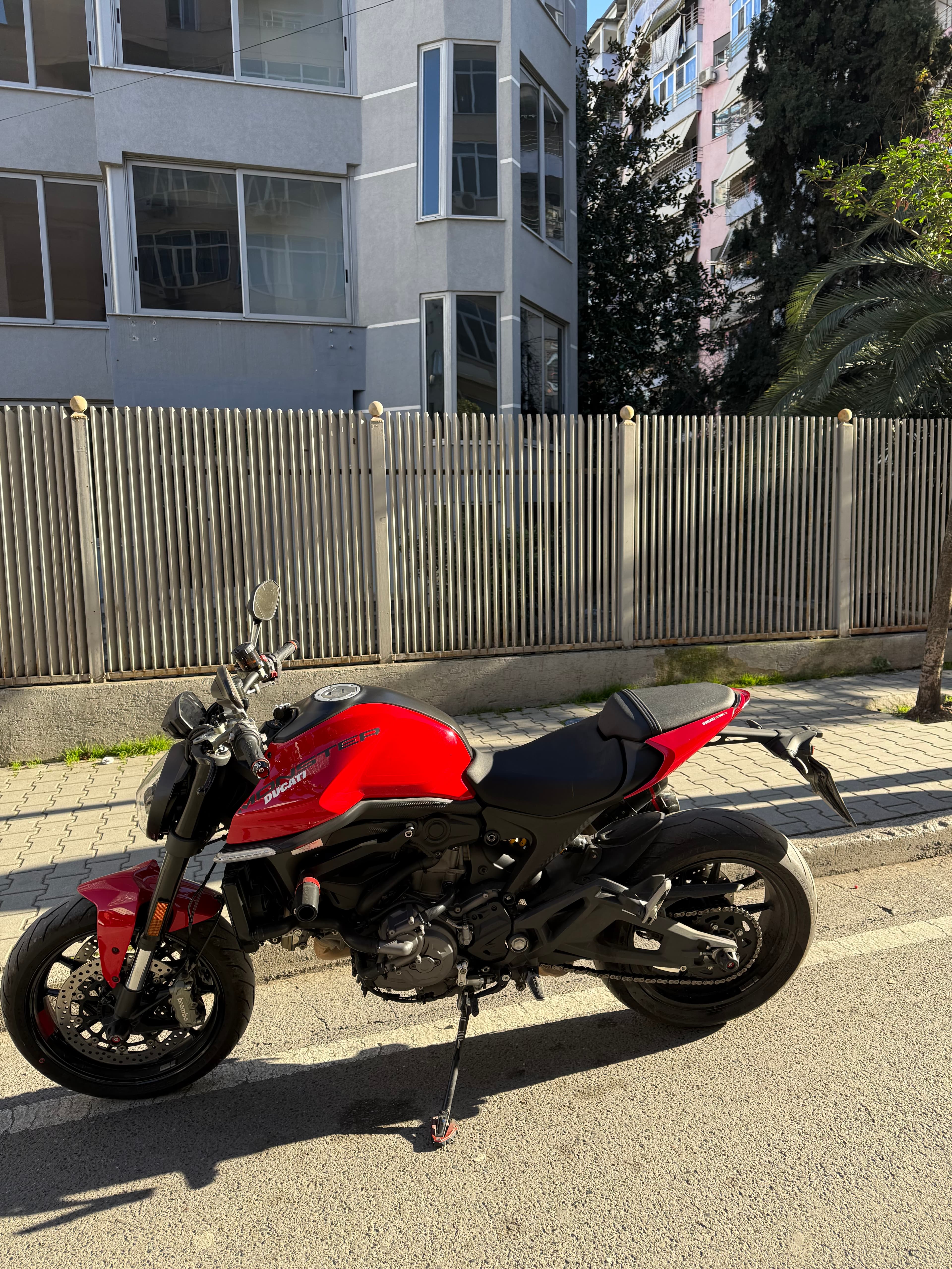 Ducati Monster viti 2024